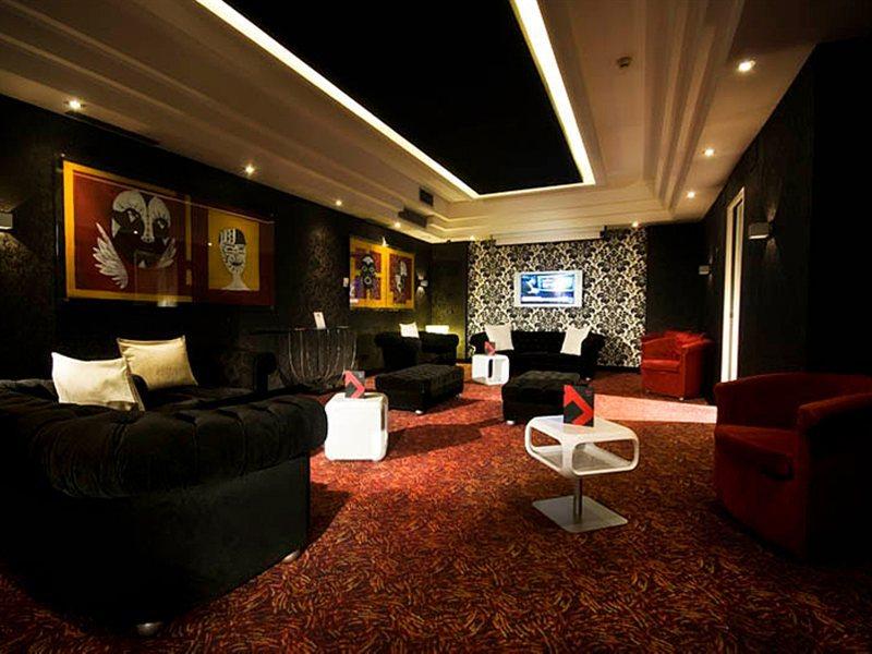 โรงแรมอริสตัน โรม ภายนอก รูปภาพ